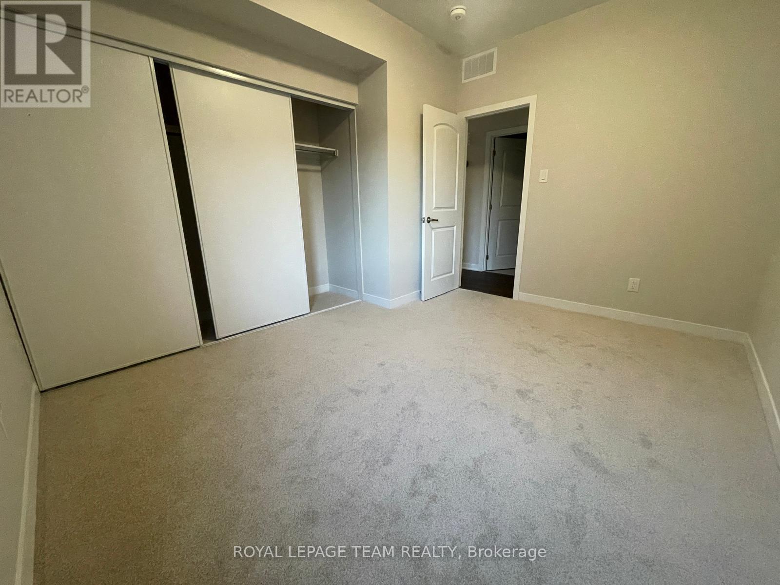 914 Lillian Freiman Private, Ottawa, Ontario  K2J 7K8 - Photo 7 - X12443944