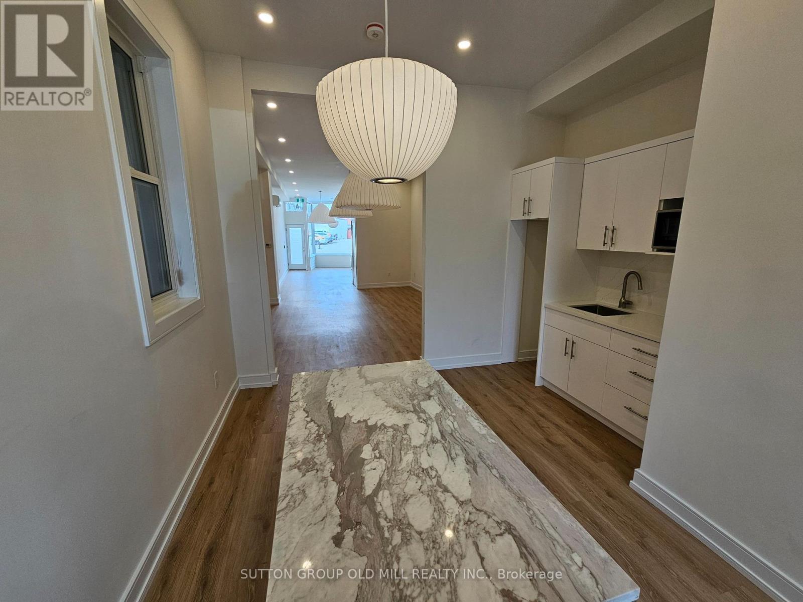 Main Floor - 3293 Dundas Street W, Toronto, Ontario  M6P 2A5 - Photo 11 - W12394511