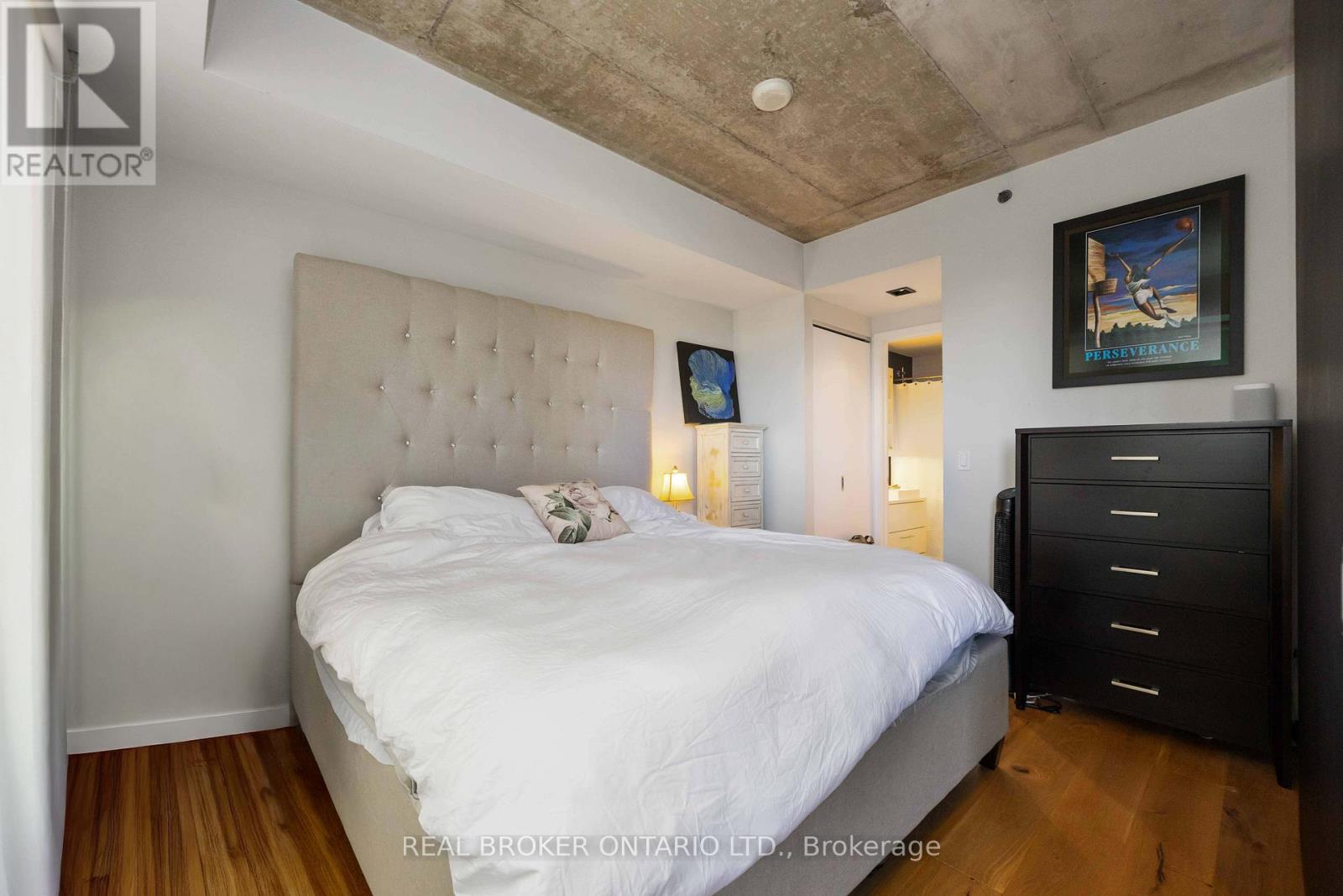 305 - 51 Trolley Crescent, Toronto, Ontario  M5A 0E9 - Photo 22 - C12447633