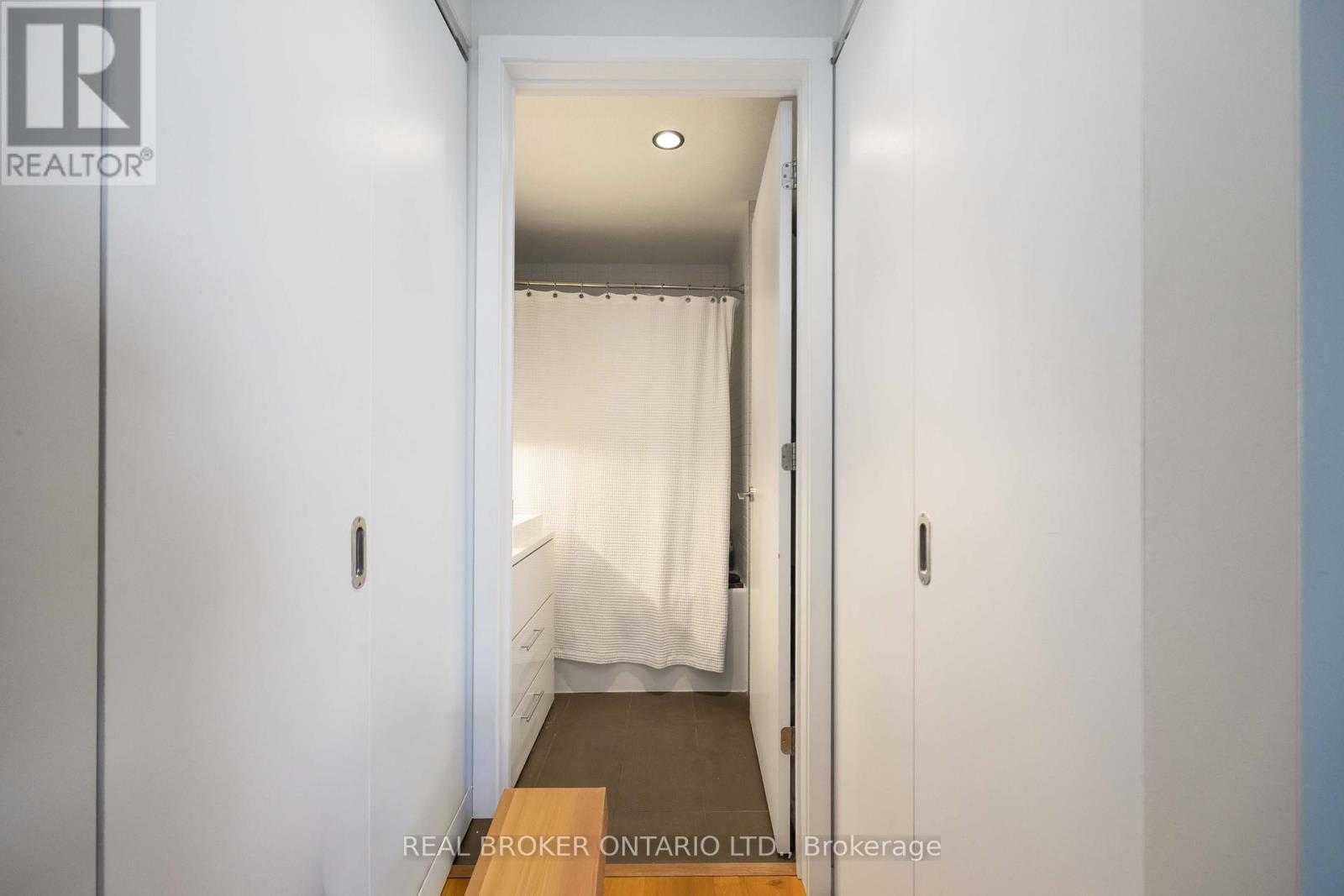 305 - 51 Trolley Crescent, Toronto, Ontario  M5A 0E9 - Photo 25 - C12447633