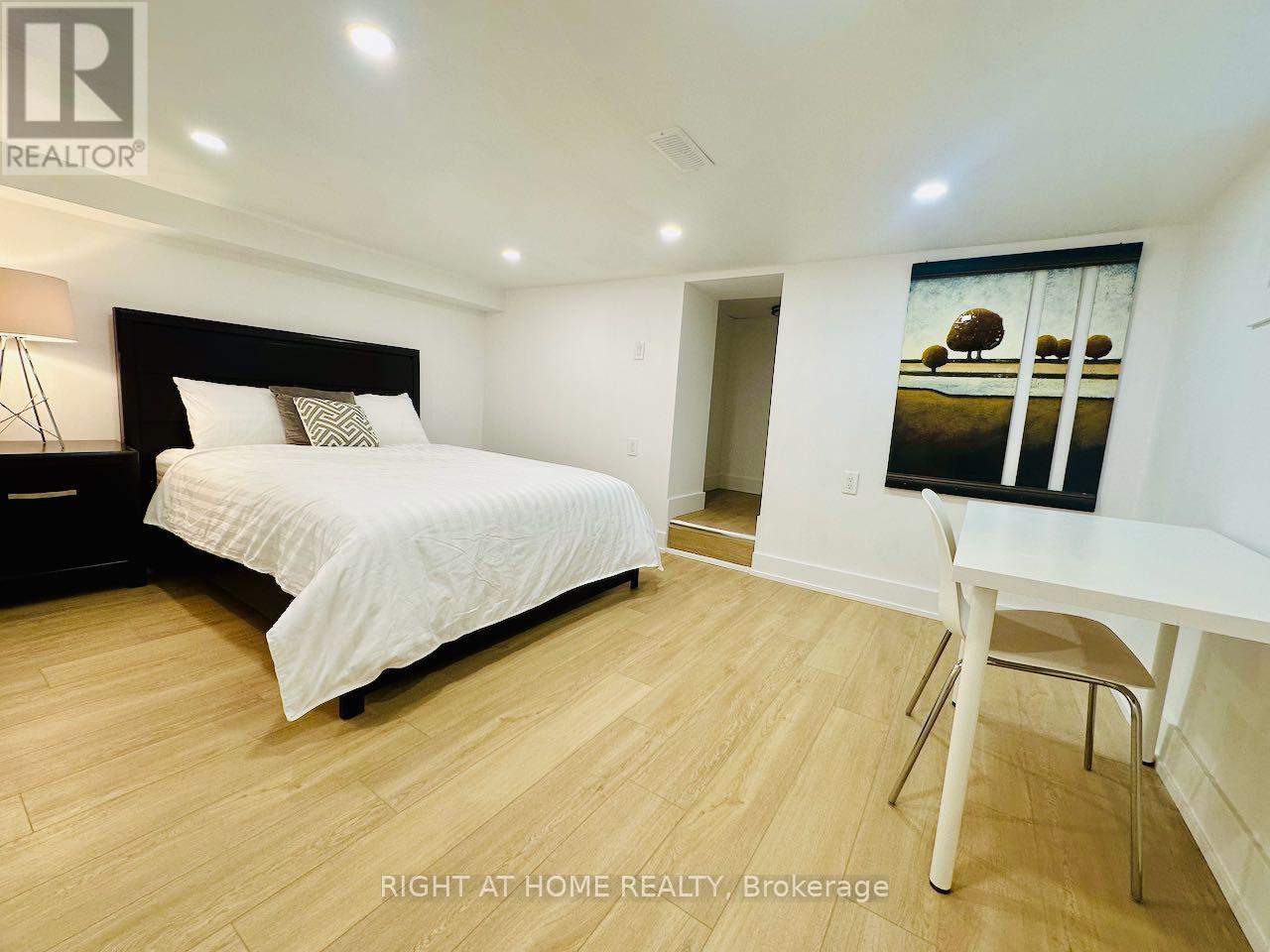 28 Pendeen Avenue, Toronto, Ontario  M6N 2P3 - Photo 23 - W12446824