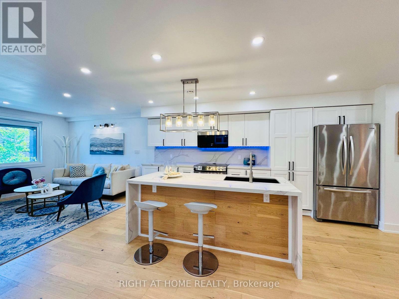28 Pendeen Avenue, Toronto, Ontario  M6N 2P3 - Photo 8 - W12446824