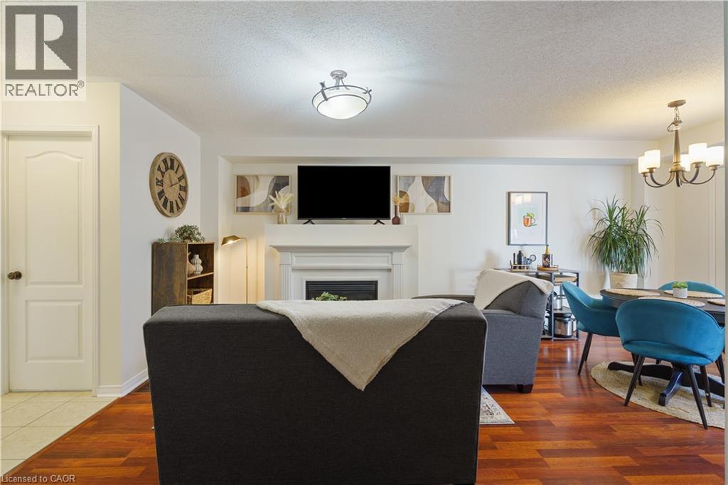 14 Fox Run, Waterdown, Ontario  L0R 2H8 - Photo 5 - 40775463