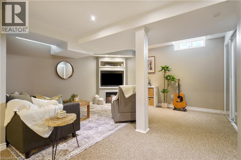 14 Fox Run, Waterdown, Ontario  L0R 2H8 - Photo 38 - 40775463
