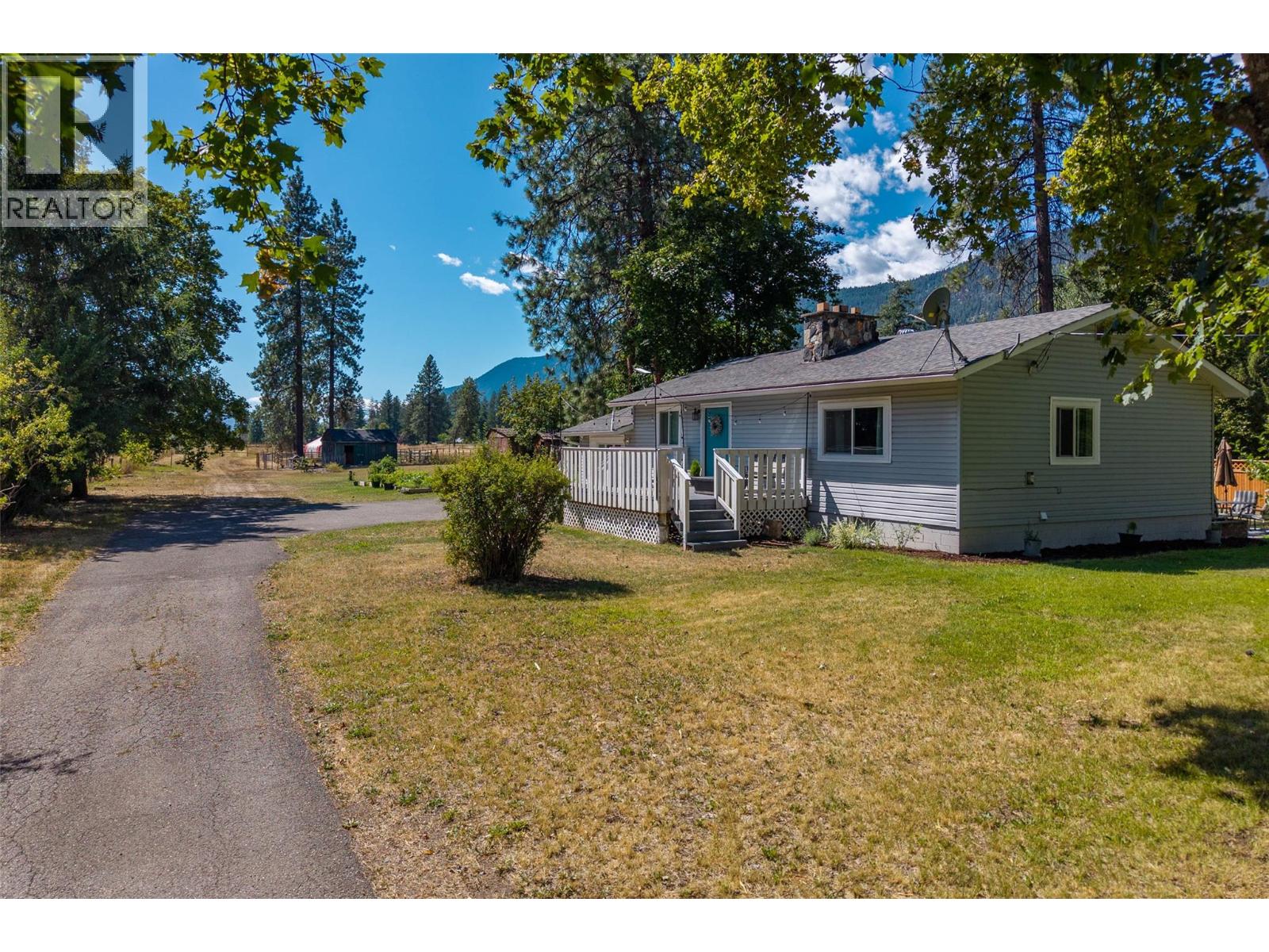 268 Mclure Ferry Road, Mclure, British Columbia  V0E 1E0 - Photo 3 - 10363733