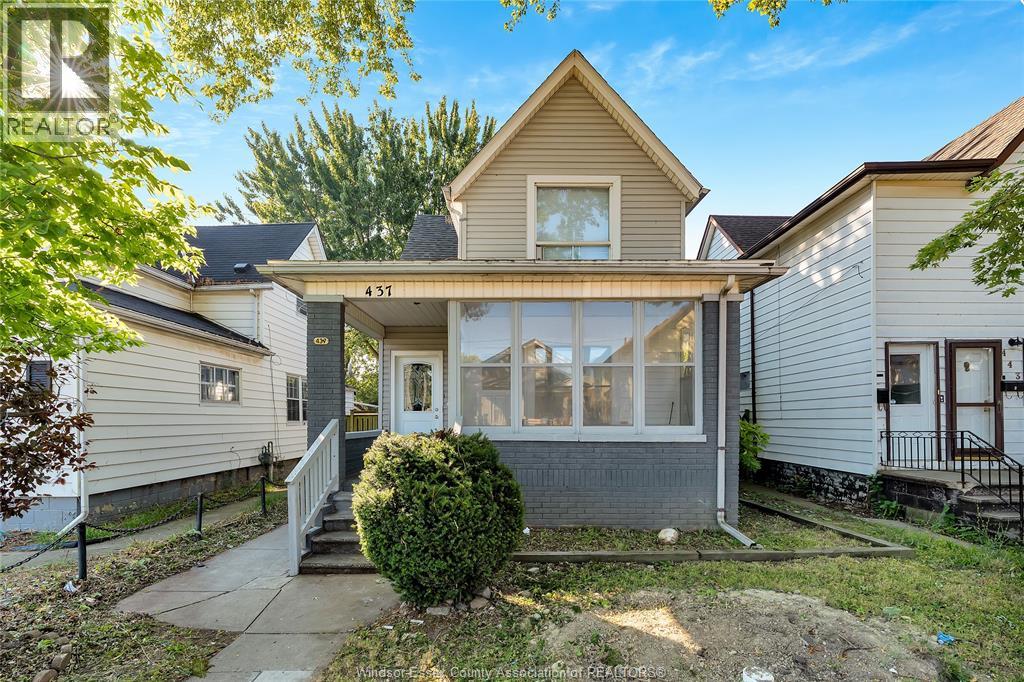 MLS# 25025421: 437 KARL PLACE, Windsor, Canada