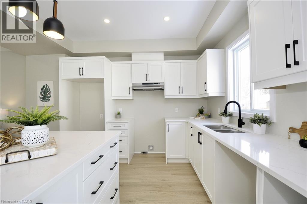 38 Albert Street, Cambridge, Ontario  N1R 3M8 - Photo 15 - 40776562