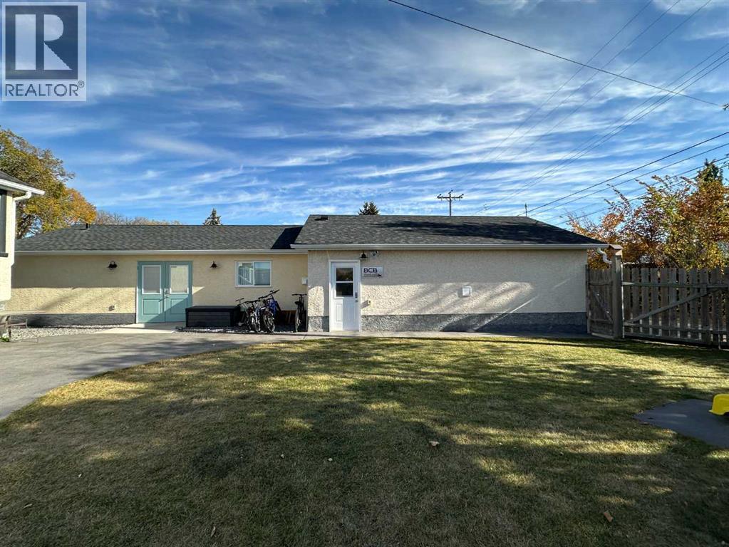 5213 49 Avenue, Ponoka, Alberta  T4J 1J1 - Photo 4 - A2262450