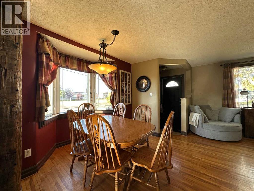 5213 49 Avenue, Ponoka, Alberta  T4J 1J1 - Photo 11 - A2262450