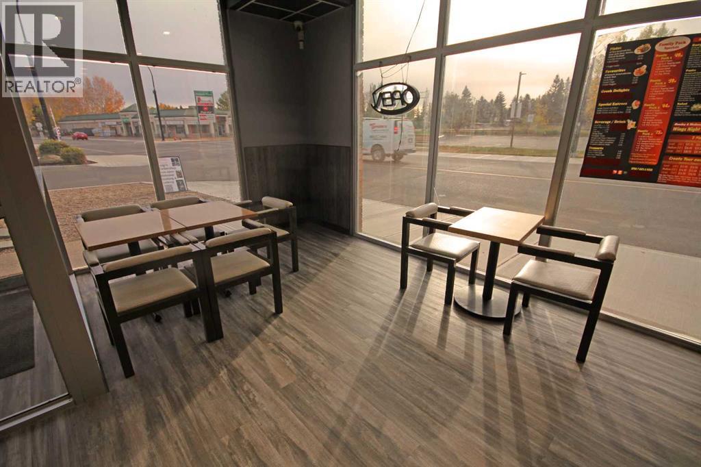 1, 5004 46 Street, Sylvan Lake, Alberta  T4S 1C2 - Photo 6 - A2262458