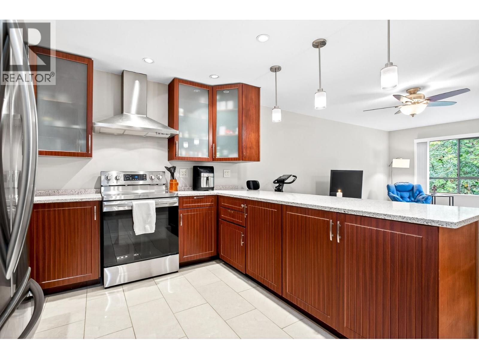 308 1690 Augusta Avenue, Burnaby, British Columbia  V5A 2V6 - Photo 9 - R3055466