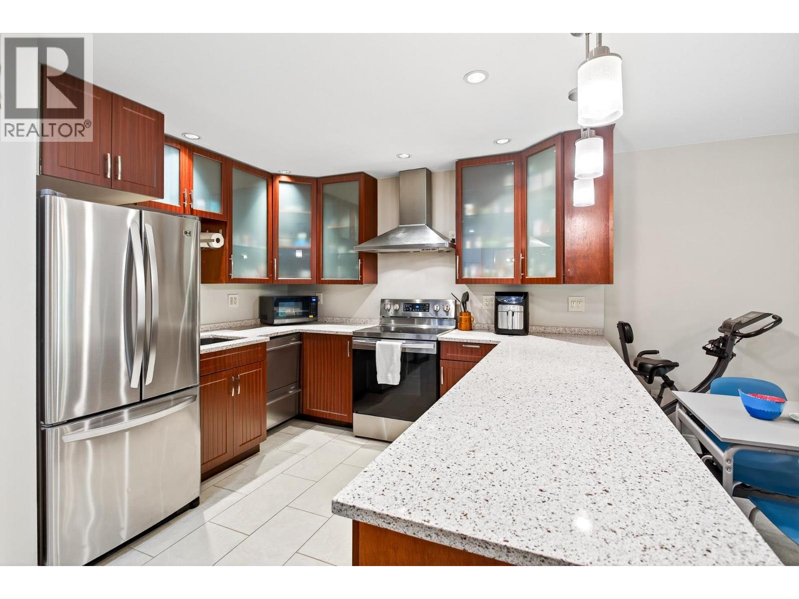 308 1690 Augusta Avenue, Burnaby, British Columbia  V5A 2V6 - Photo 7 - R3055466