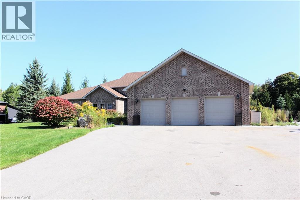 11490 INGLIS Drive, Milton, Ontario