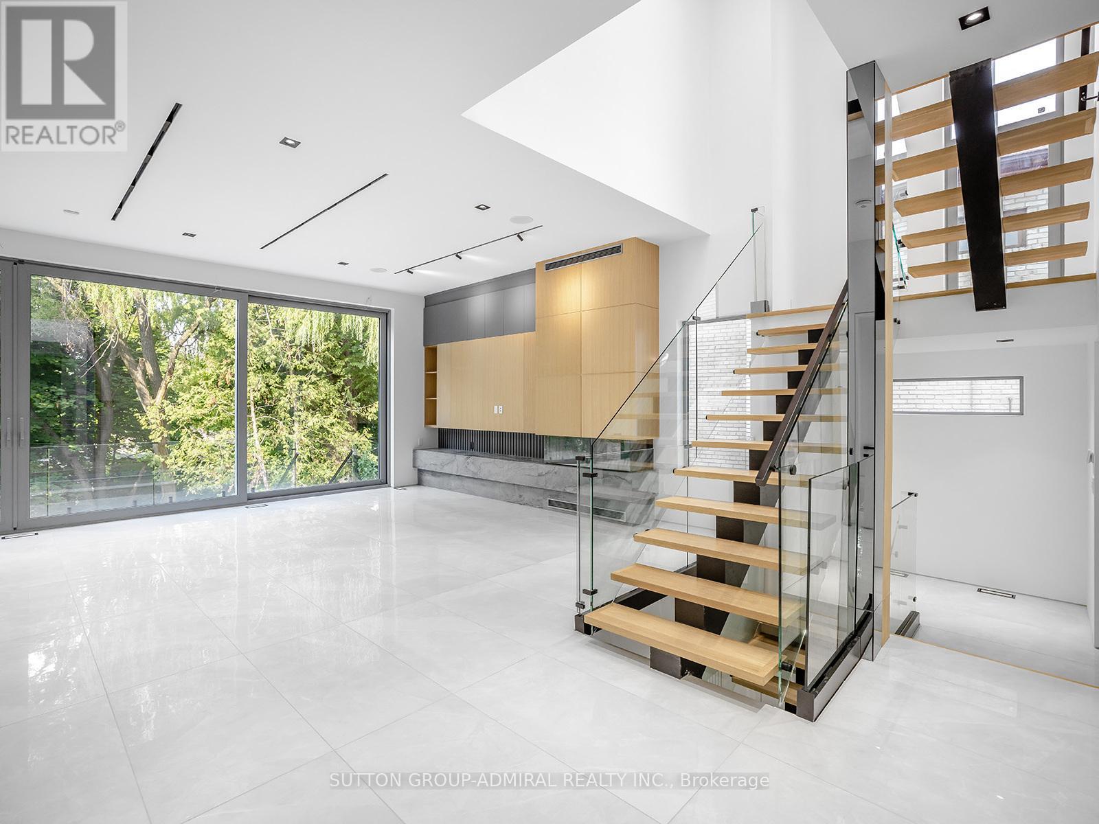 157 Old Forest Hill Road, Toronto, Ontario  M5N 2N7 - Photo 10 - C12447635