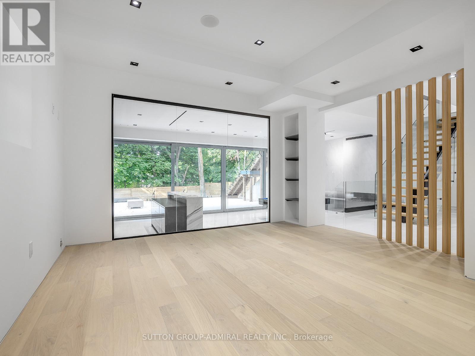 157 Old Forest Hill Road, Toronto, Ontario  M5N 2N7 - Photo 32 - C12447635