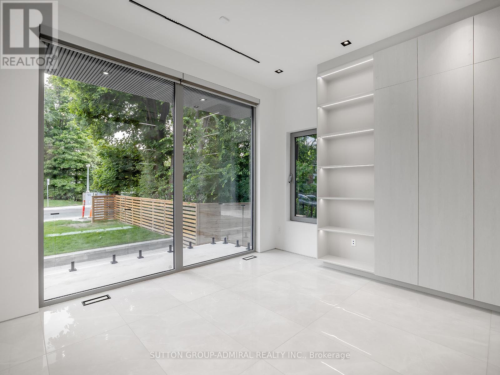 157 Old Forest Hill Road, Toronto, Ontario  M5N 2N7 - Photo 6 - C12447635