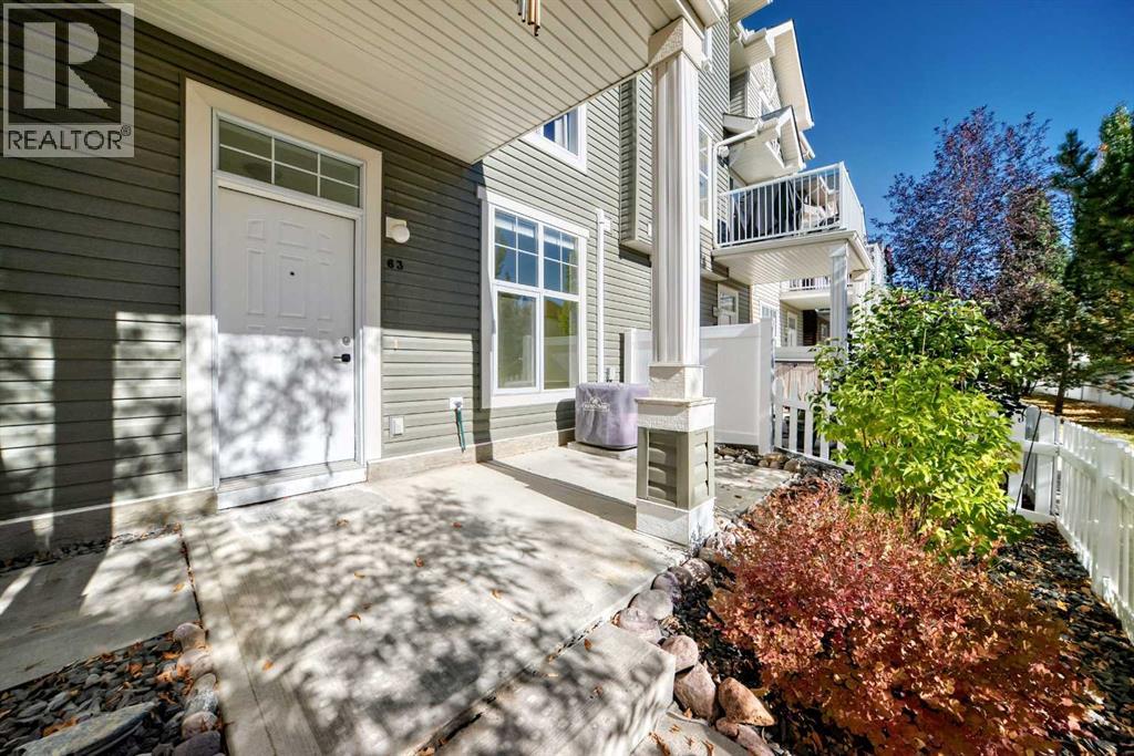 63 Toscana Gardens Nw, Calgary, Alberta  T3L 3C2 - Photo 3 - A2262533
