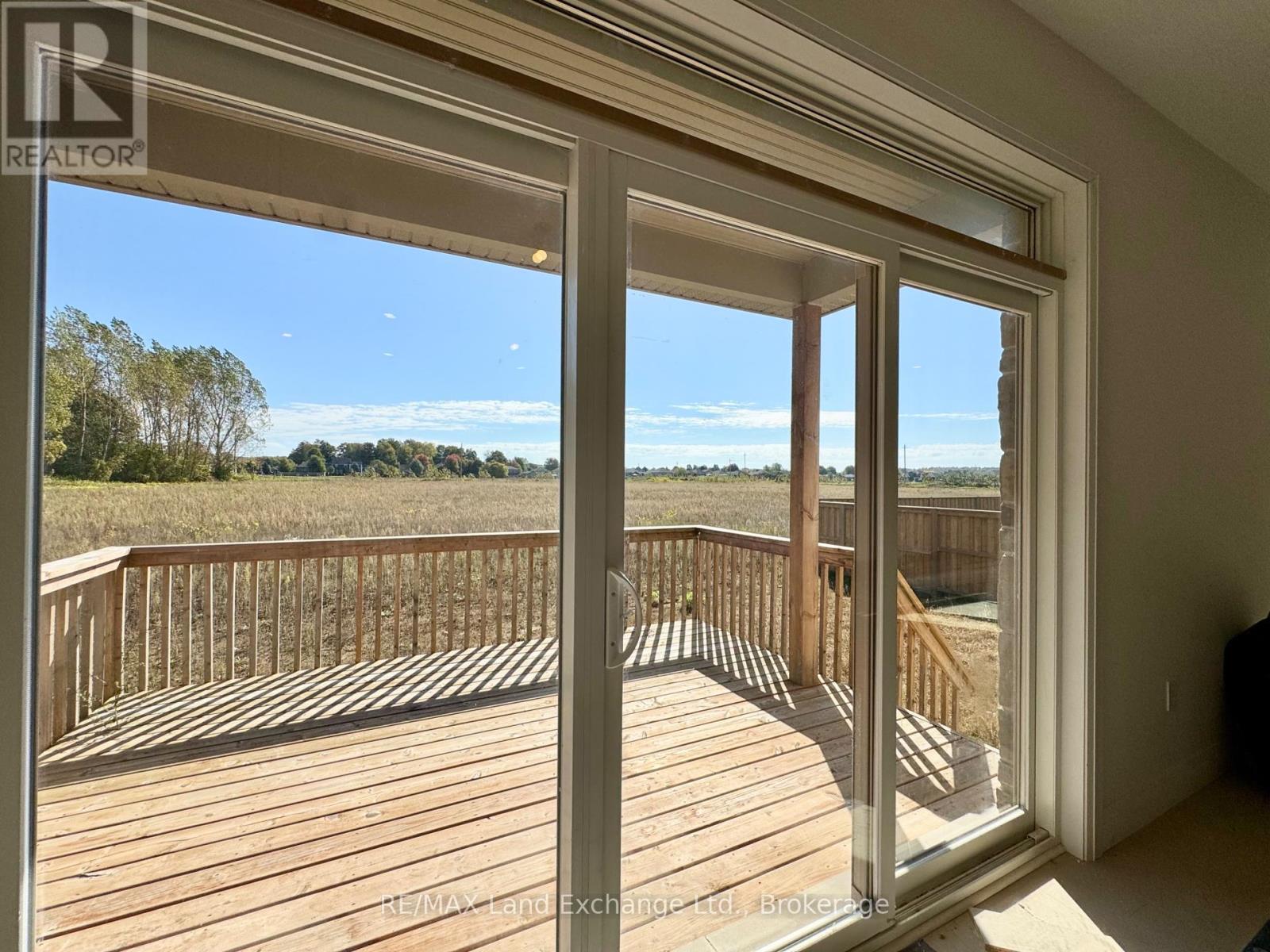 379 Ridge Street, Saugeen Shores, Ontario  N0H 2C3 - Photo 5 - X12447807