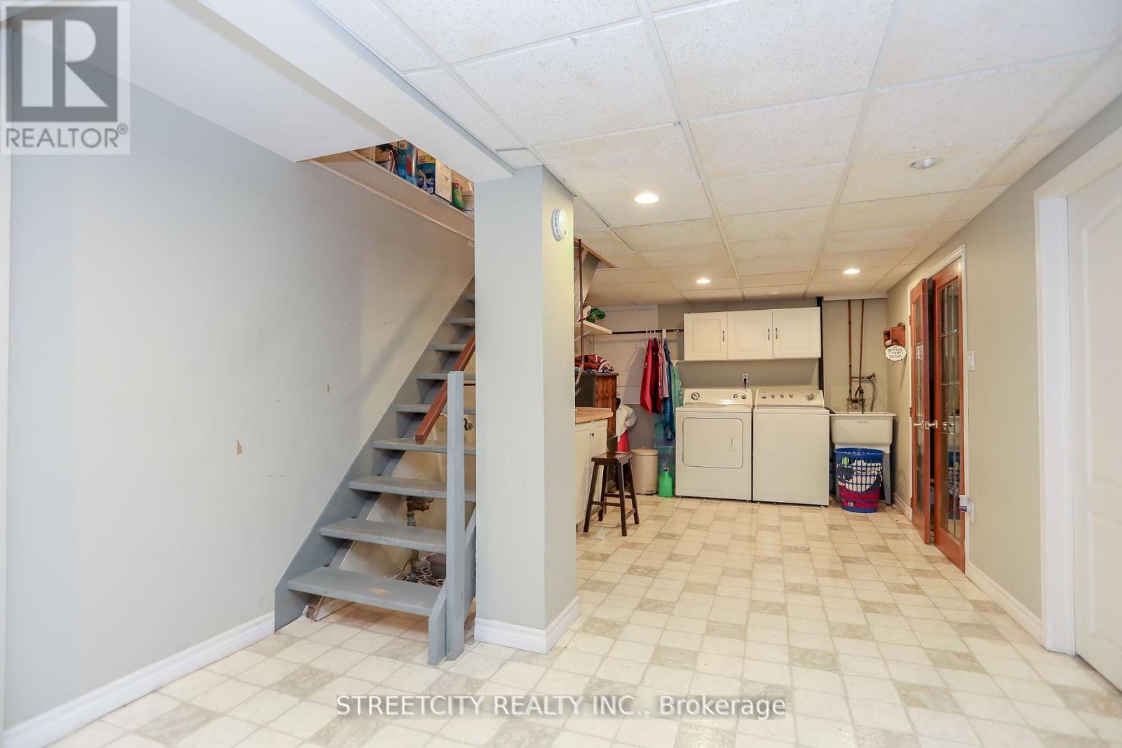 9 Cottonwood Crescent W, London North, Ontario  N6G 2Y7 - Photo 39 - X12447895