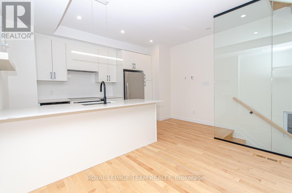 88 Hamilton Avenue N, Ottawa, Ontario  K1Y 1B9 - Photo 17 - X12447798