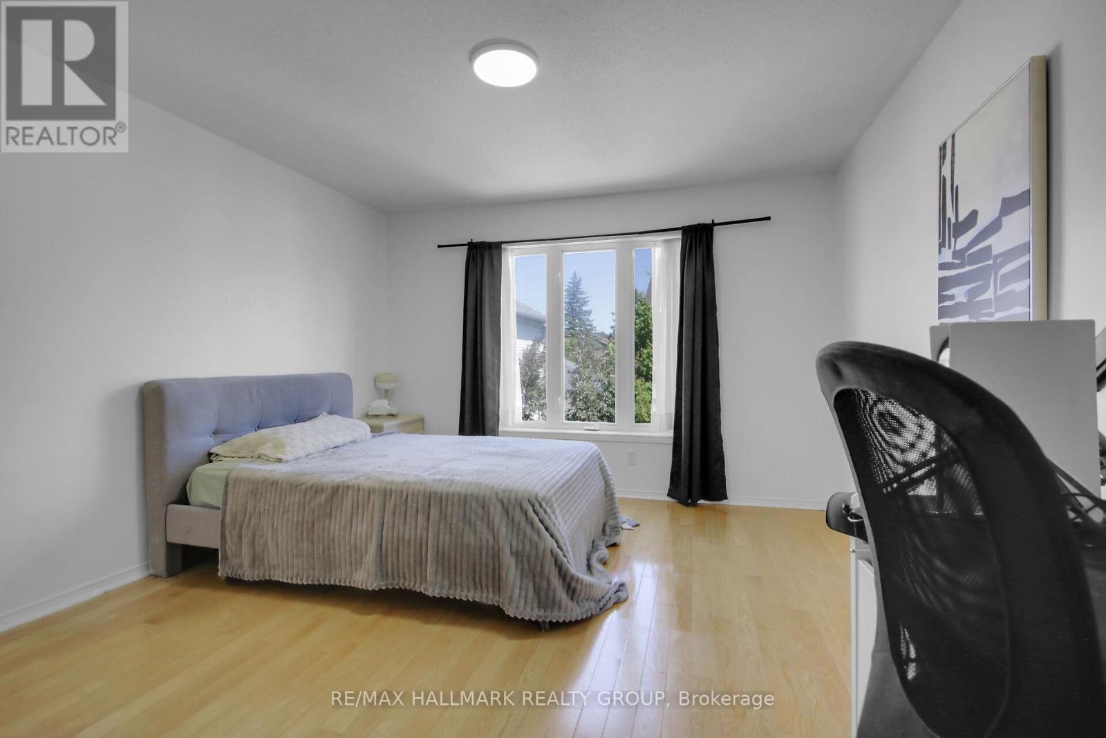 206 Annapolis Circle, Ottawa, Ontario  K1V 1Y9 - Photo 32 - X12447816