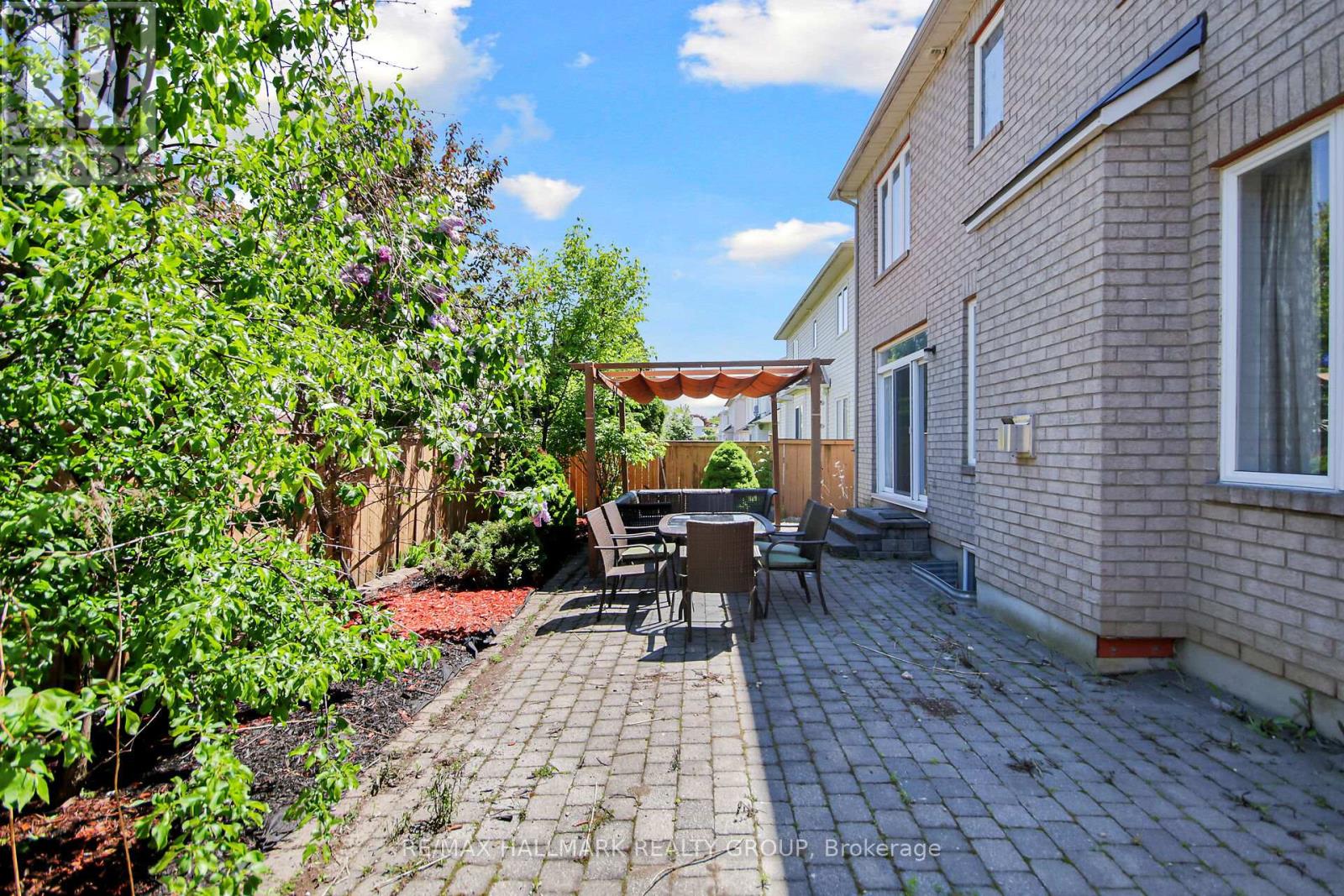 206 Annapolis Circle, Ottawa, Ontario  K1V 1Y9 - Photo 37 - X12447816