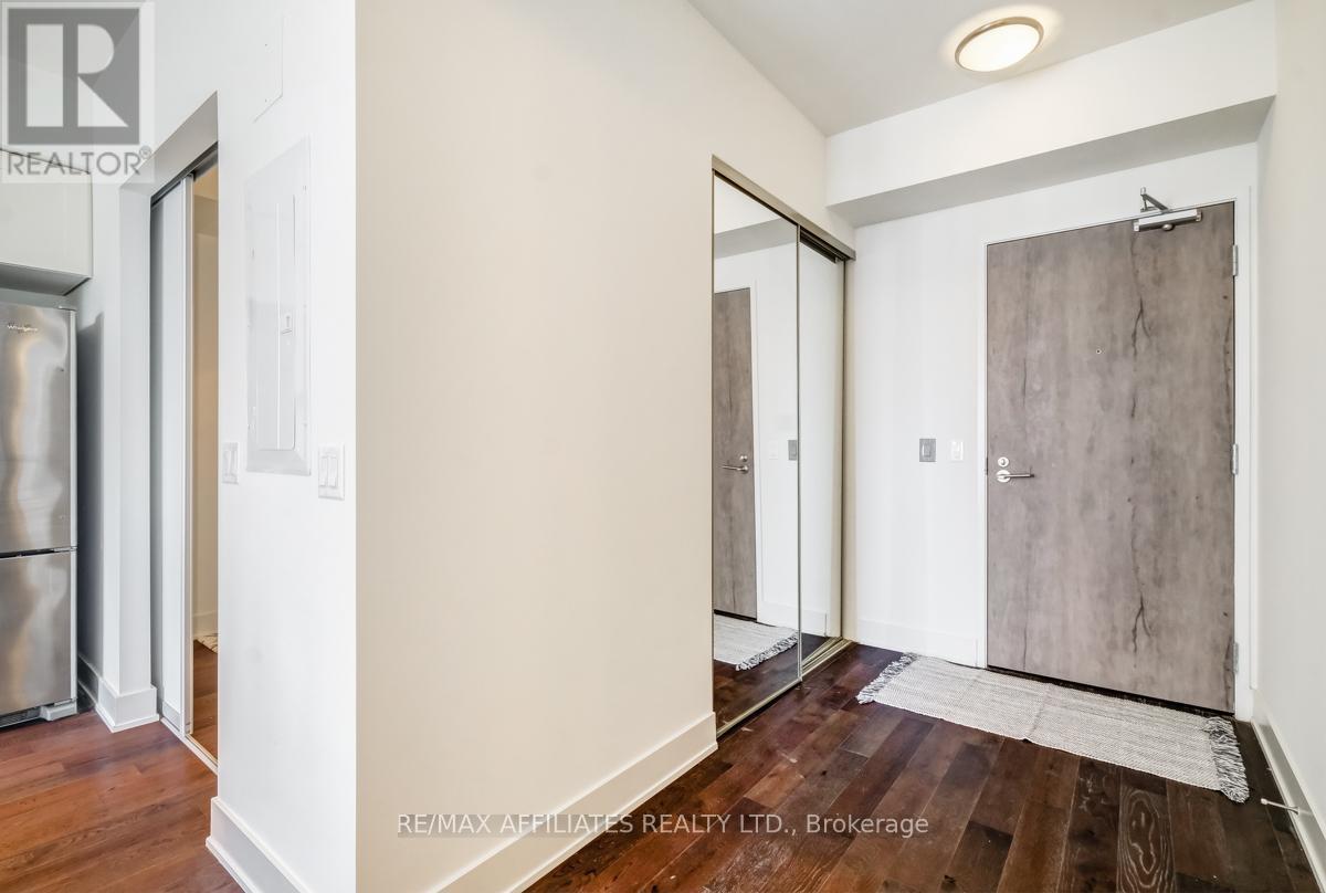 701 - 485 Richmond Road, Ottawa, Ontario  K2A 3W9 - Photo 3 - X12447876