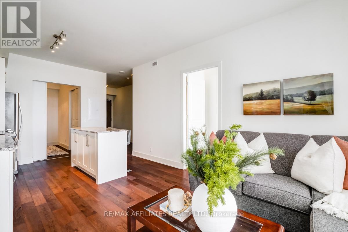 701 - 485 Richmond Road, Ottawa, Ontario  K2A 3W9 - Photo 8 - X12447876