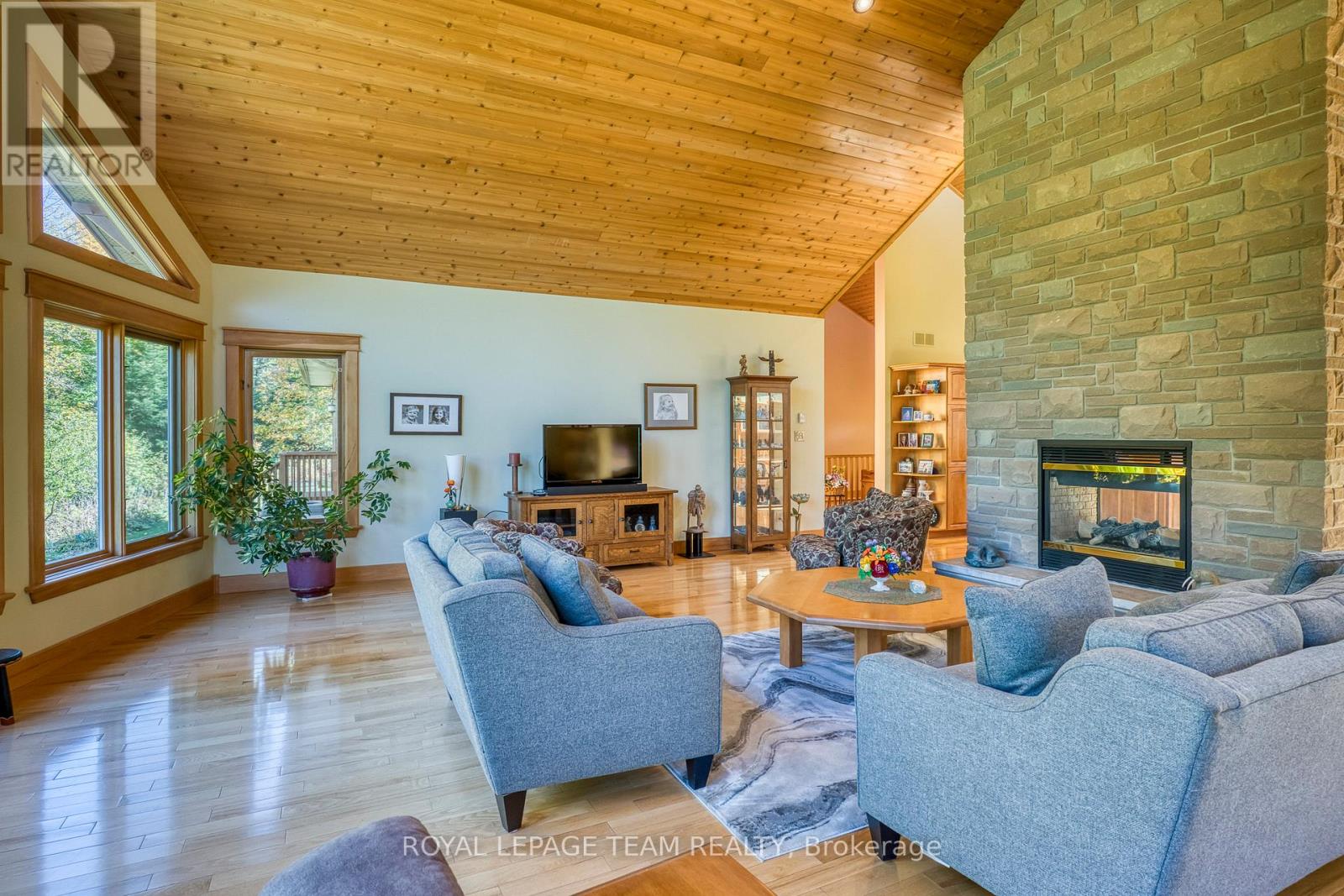 1648 Ramsay Con 3a Road, Mississippi Mills, Ontario  K0A 1A0 - Photo 16 - X12447879