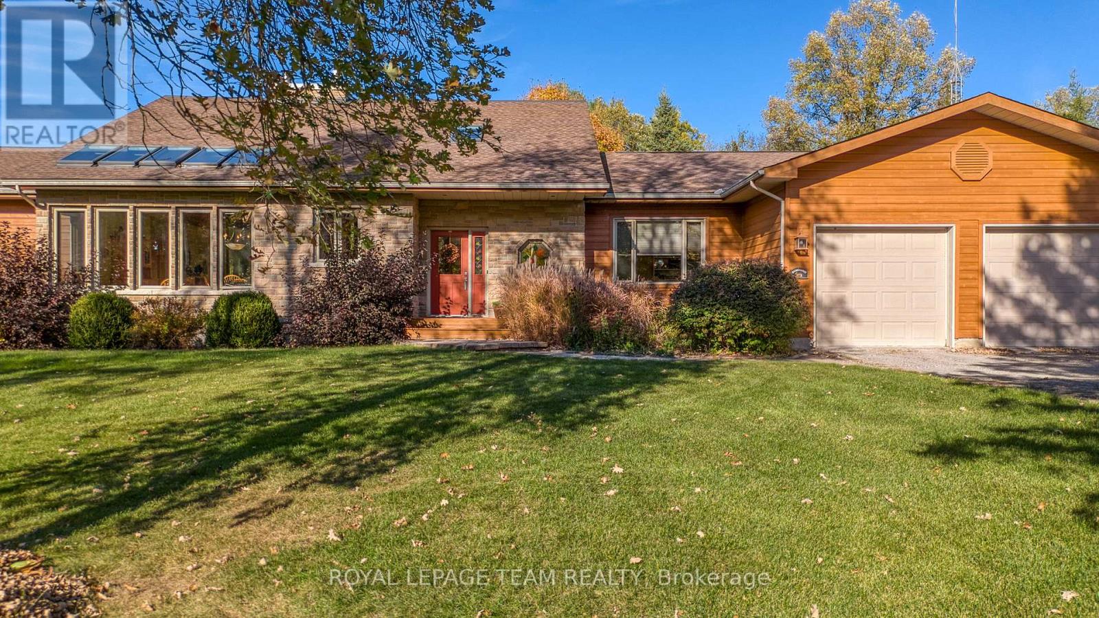 1648 Ramsay Con 3a Road, Mississippi Mills, Ontario  K0A 1A0 - Photo 2 - X12447879
