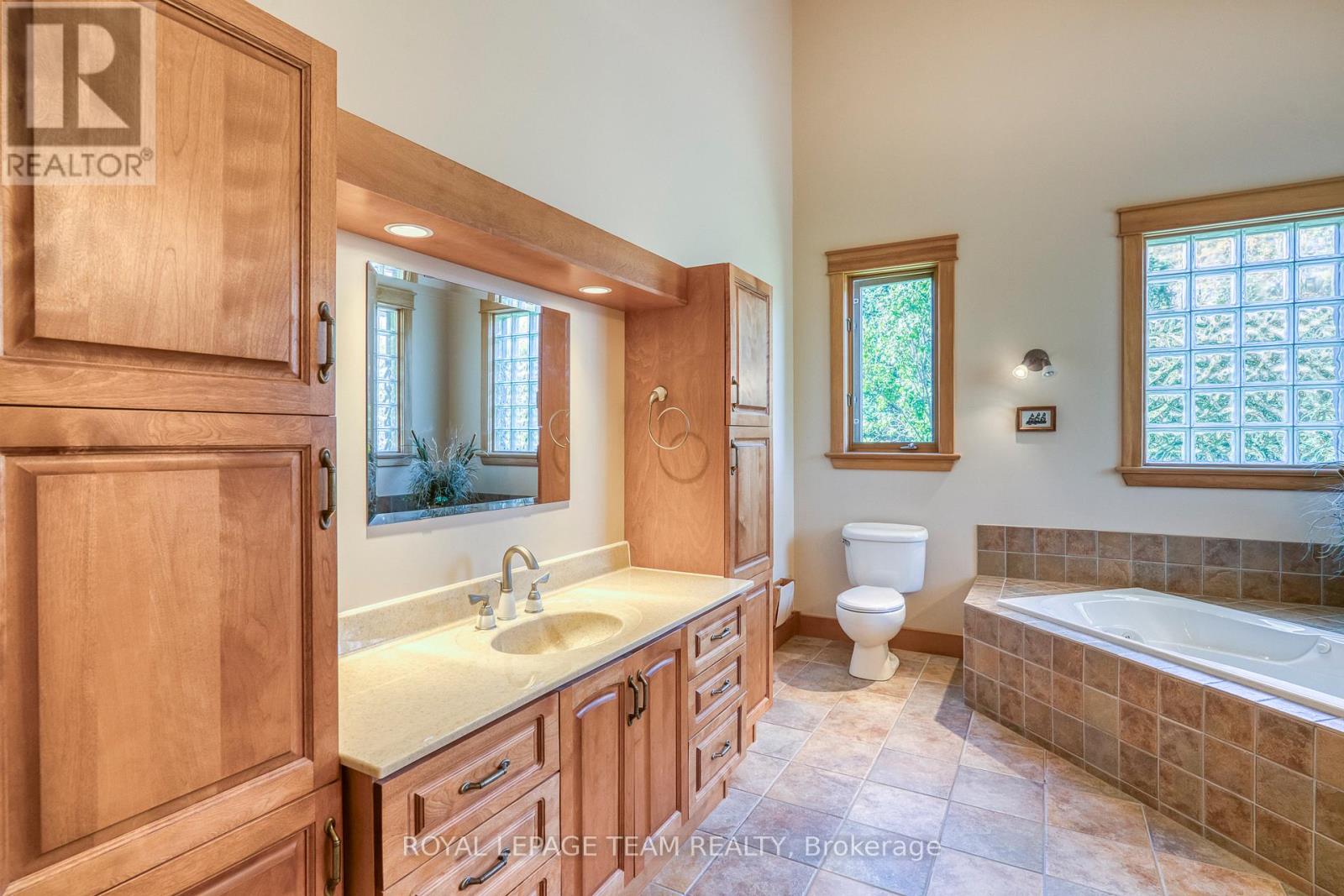 1648 Ramsay Con 3a Road, Mississippi Mills, Ontario  K0A 1A0 - Photo 21 - X12447879