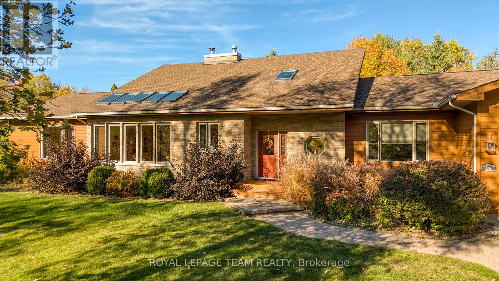 1648 Ramsay Con 3a Road, Mississippi Mills, Ontario  K0A 1A0 - Photo 3 - X12447879