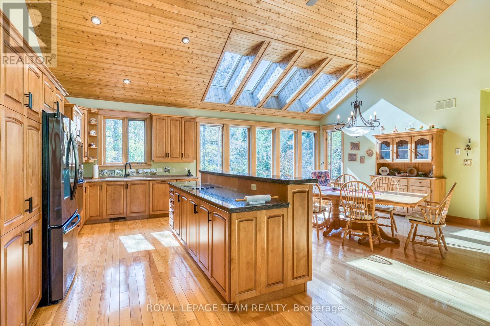 1648 Ramsay Con 3a Road, Mississippi Mills, Ontario  K0A 1A0 - Photo 9 - X12447879