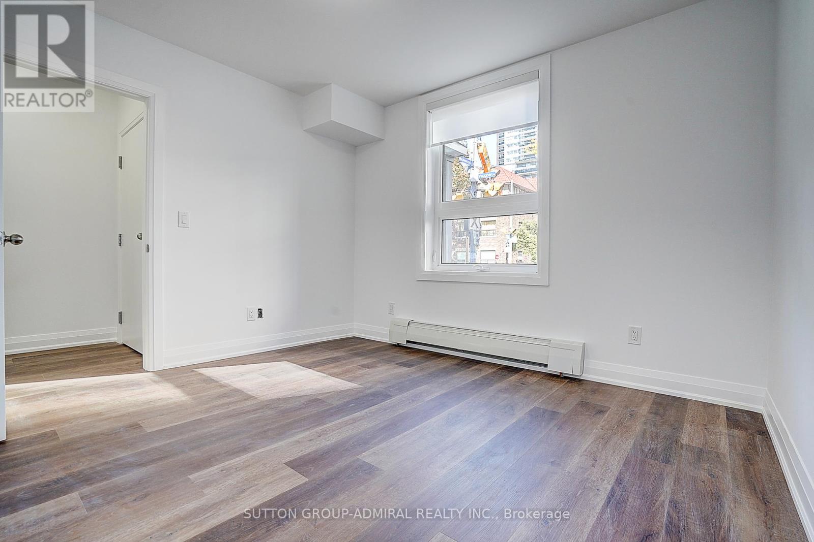 166 Vaughan Road, Toronto, Ontario  M6C 2M2 - Photo 7 - C12311499