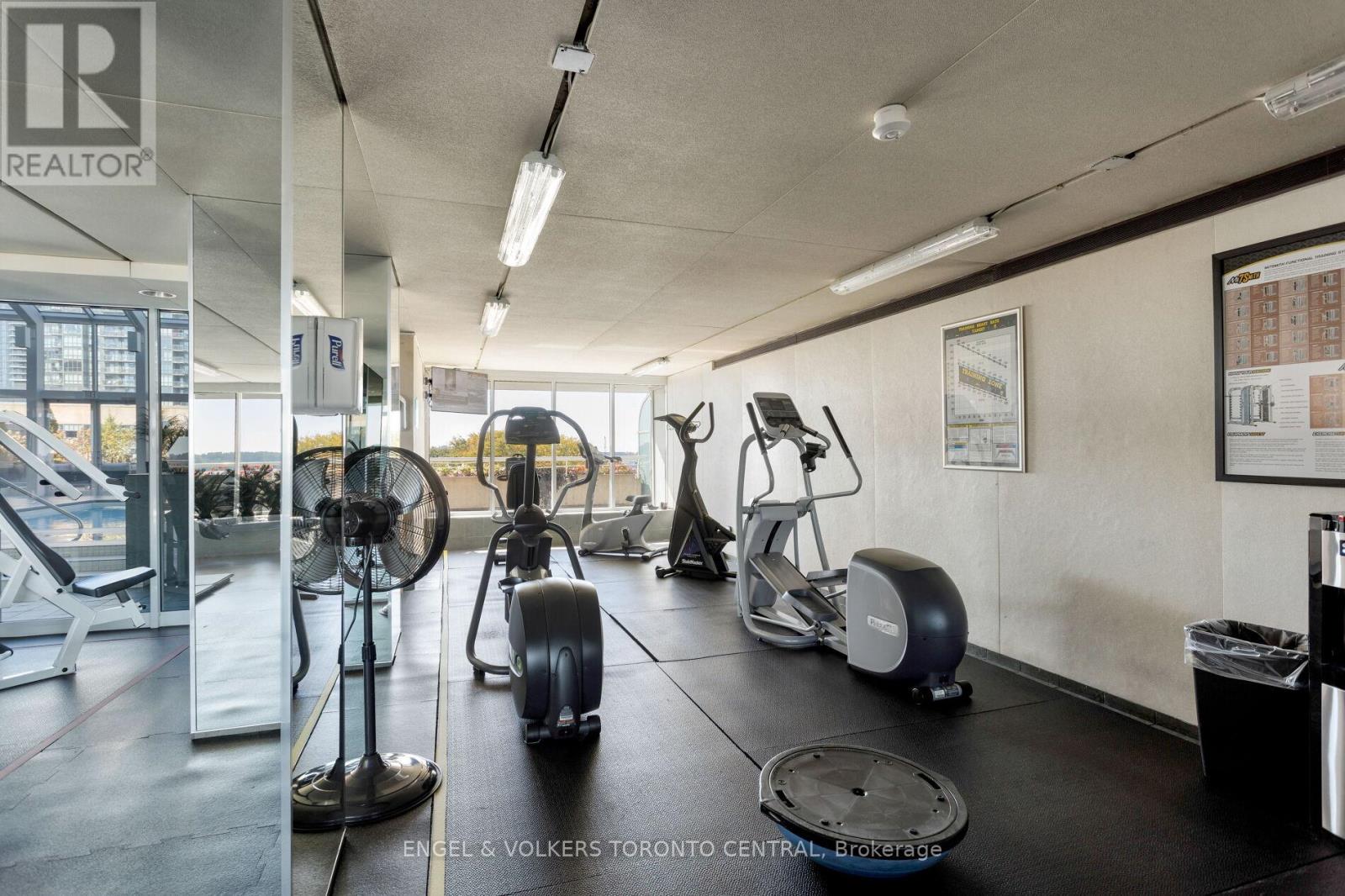 803e - 460 Queens Quay Way W, Toronto, Ontario  M5V 2Y5 - Photo 31 - C12447719