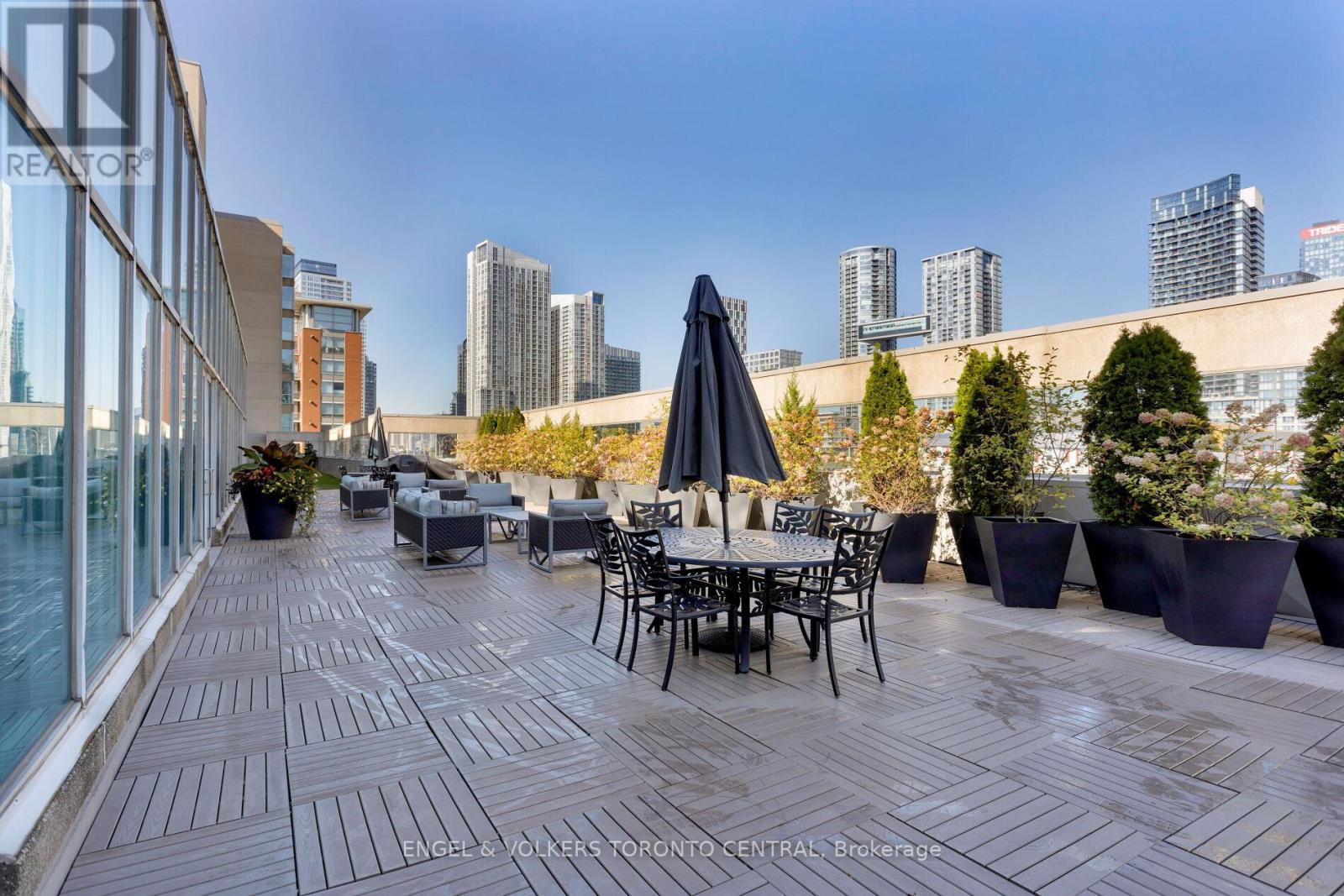 803e - 460 Queens Quay Way W, Toronto, Ontario  M5V 2Y5 - Photo 40 - C12447719