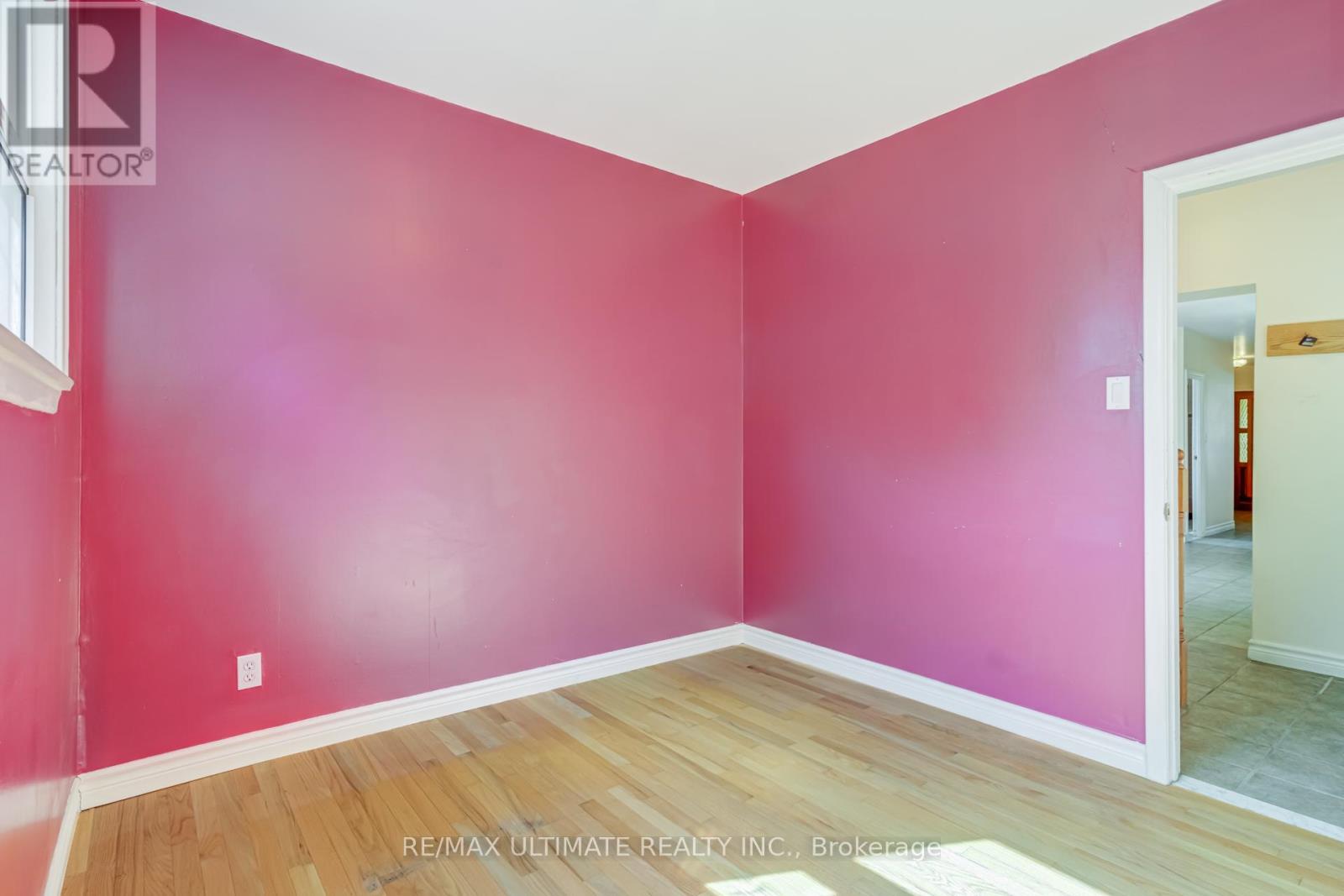 75 Amherst Avenue, Toronto (Oakwood Village), Ontario  M6E 1Z5 - Photo 19 - C12447739