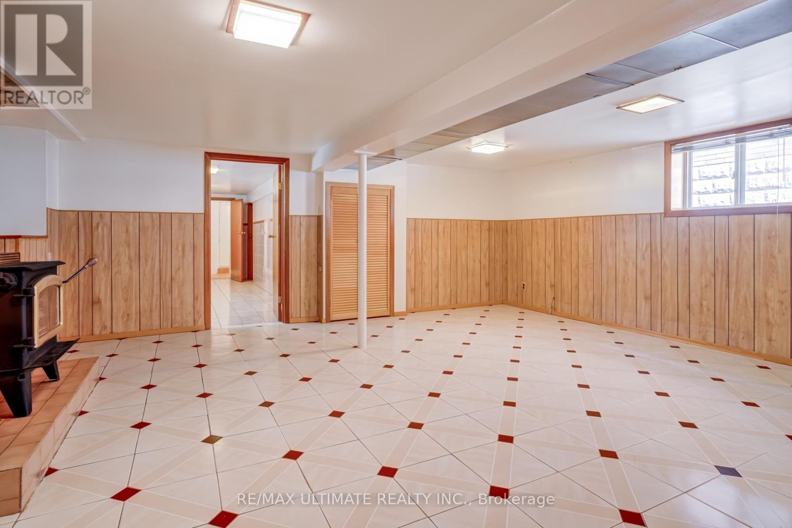 75 Amherst Avenue, Toronto (Oakwood Village), Ontario  M6E 1Z5 - Photo 20 - C12447739