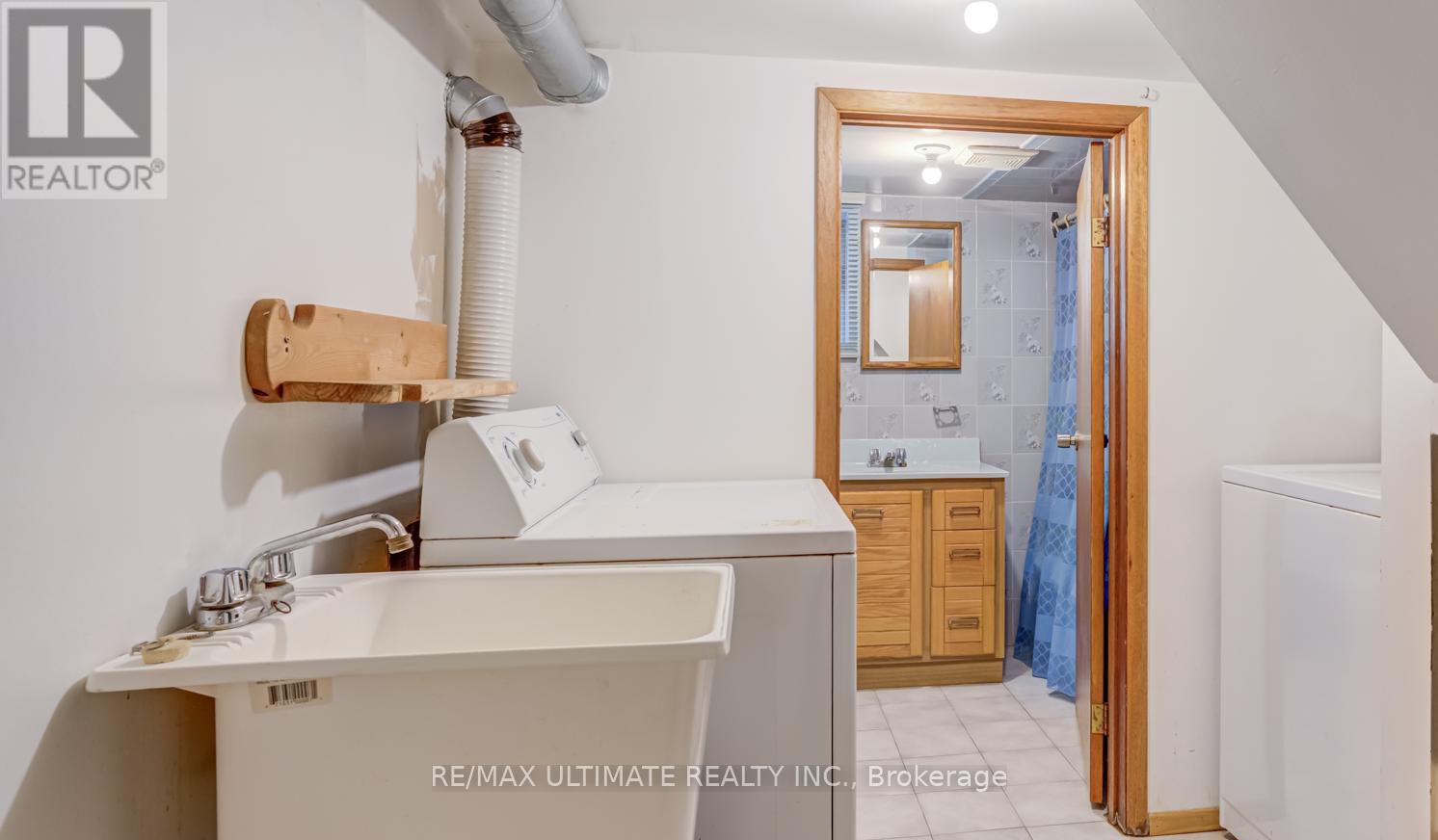 75 Amherst Avenue, Toronto (Oakwood Village), Ontario  M6E 1Z5 - Photo 22 - C12447739