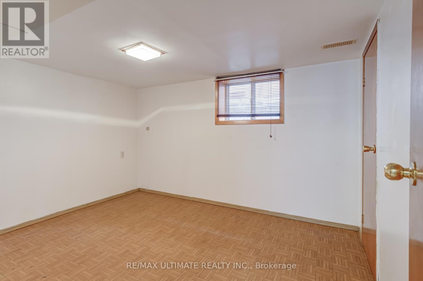 75 Amherst Avenue, Toronto (Oakwood Village), Ontario  M6E 1Z5 - Photo 25 - C12447739