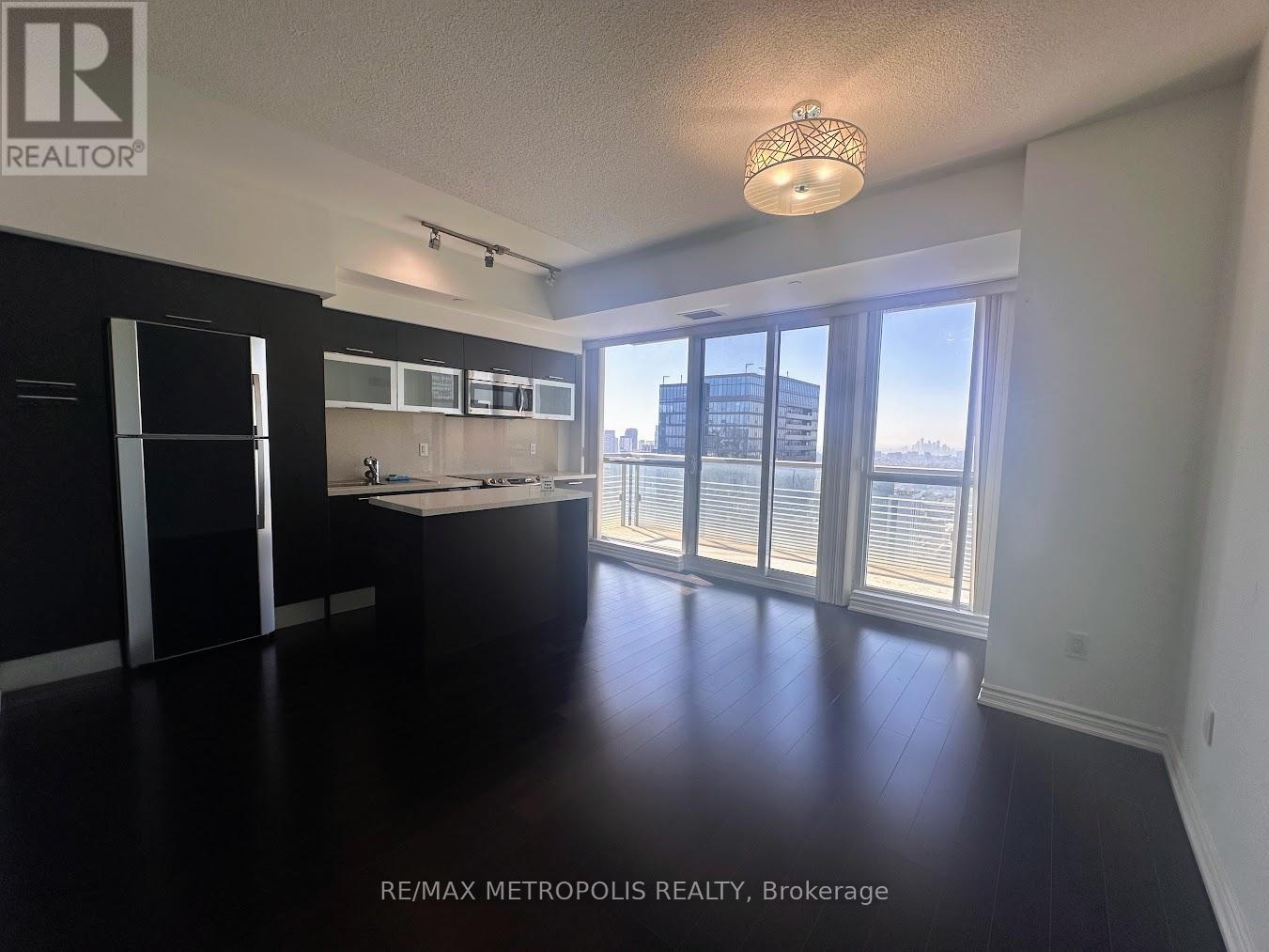 3911 - 386 Yonge Street, Toronto, Ontario  M5B 0A5 - Photo 10 - C12447757