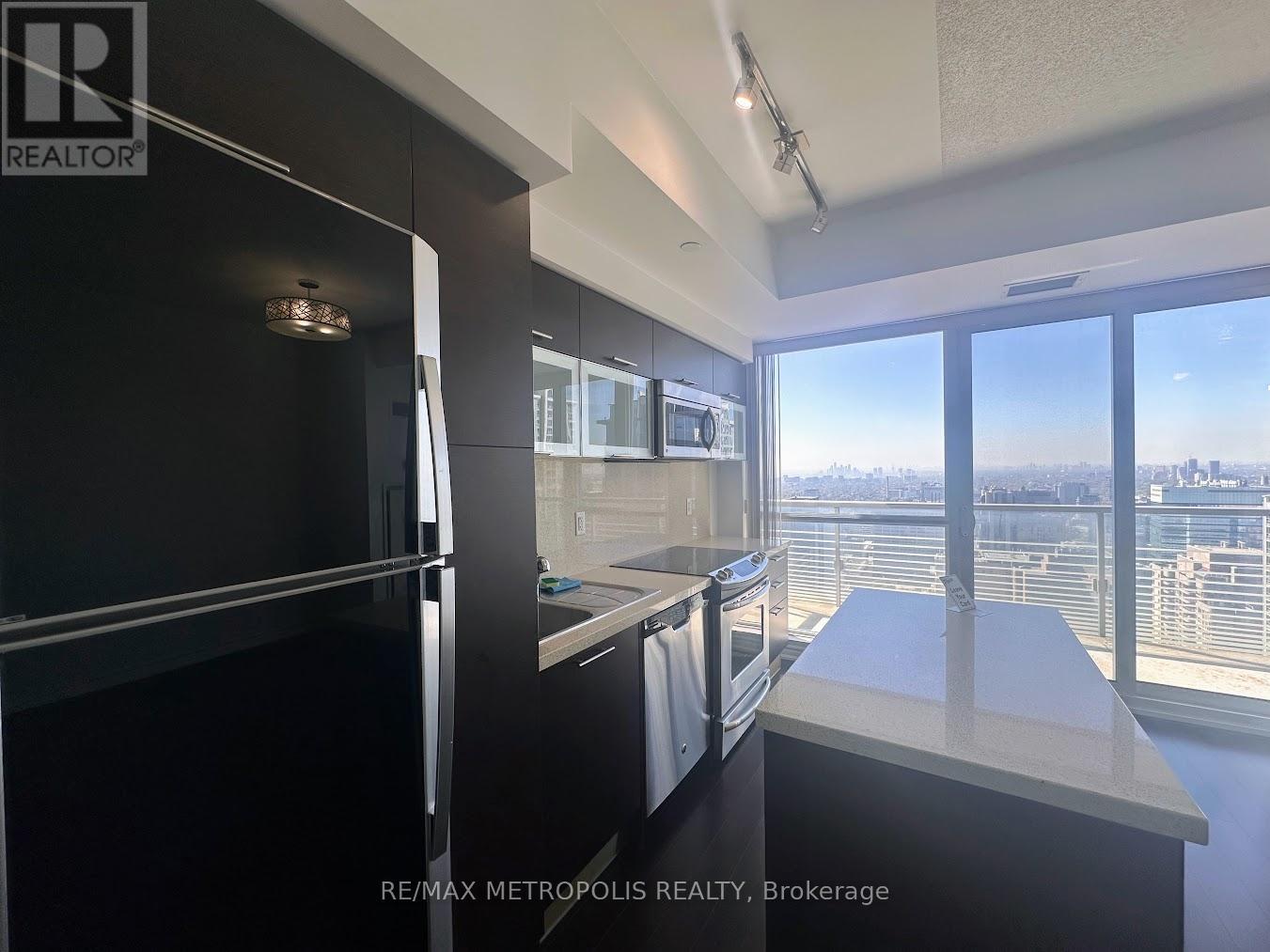 3911 - 386 Yonge Street, Toronto, Ontario  M5B 0A5 - Photo 12 - C12447757