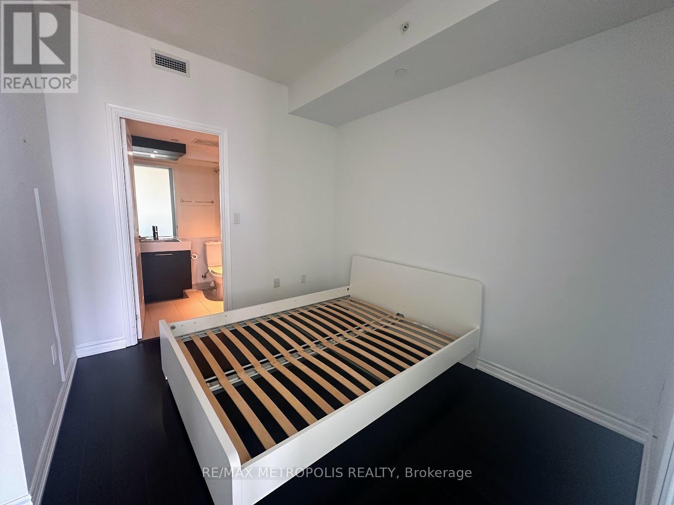 3911 - 386 Yonge Street, Toronto, Ontario  M5B 0A5 - Photo 18 - C12447757