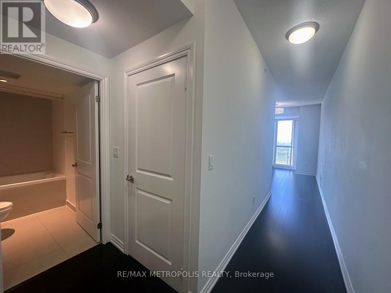 3911 - 386 Yonge Street, Toronto, Ontario  M5B 0A5 - Photo 9 - C12447757