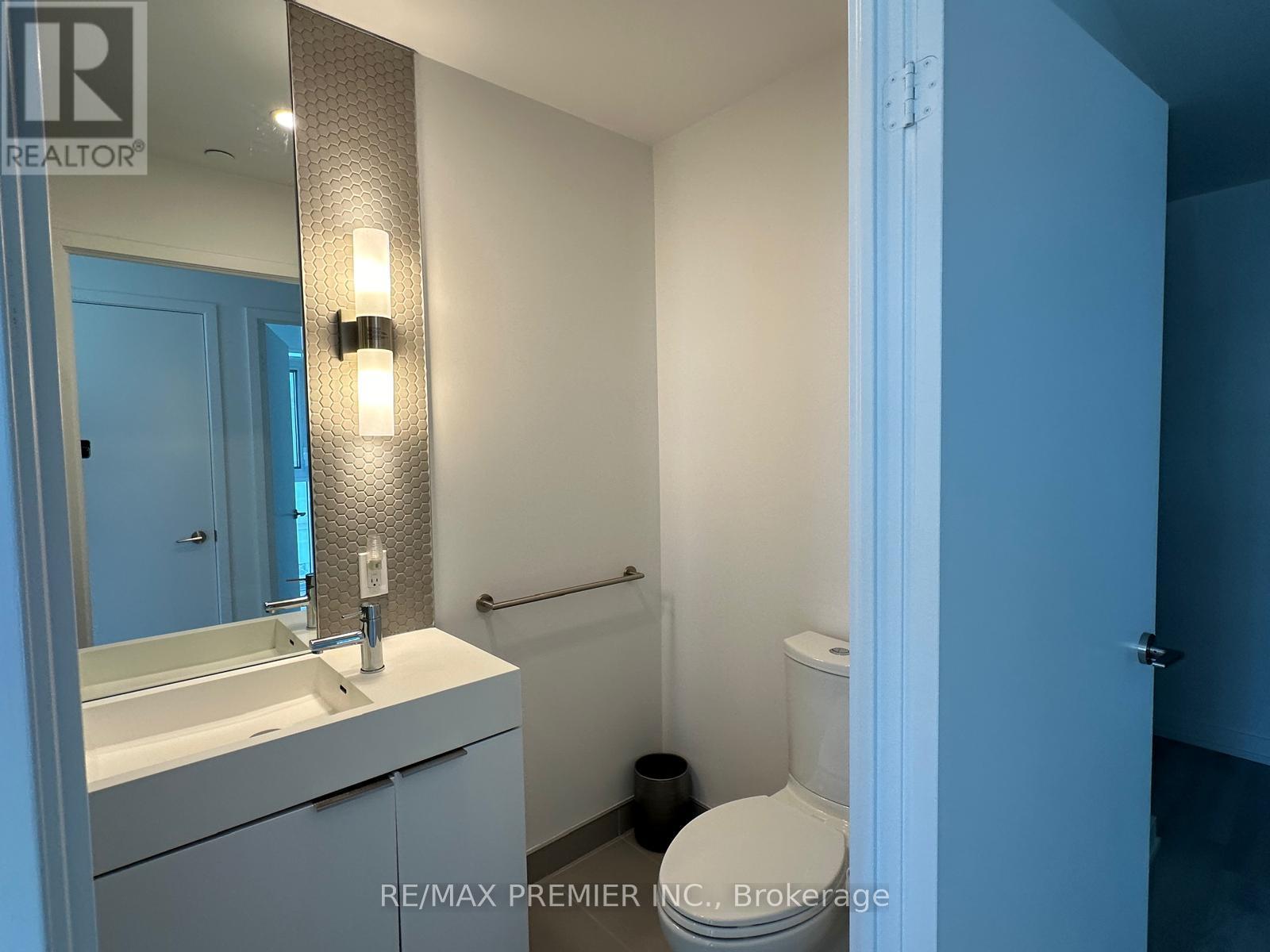 1403 - 33 Helendale Avenue, Toronto, Ontario  M4R 0A4 - Photo 11 - C12447769