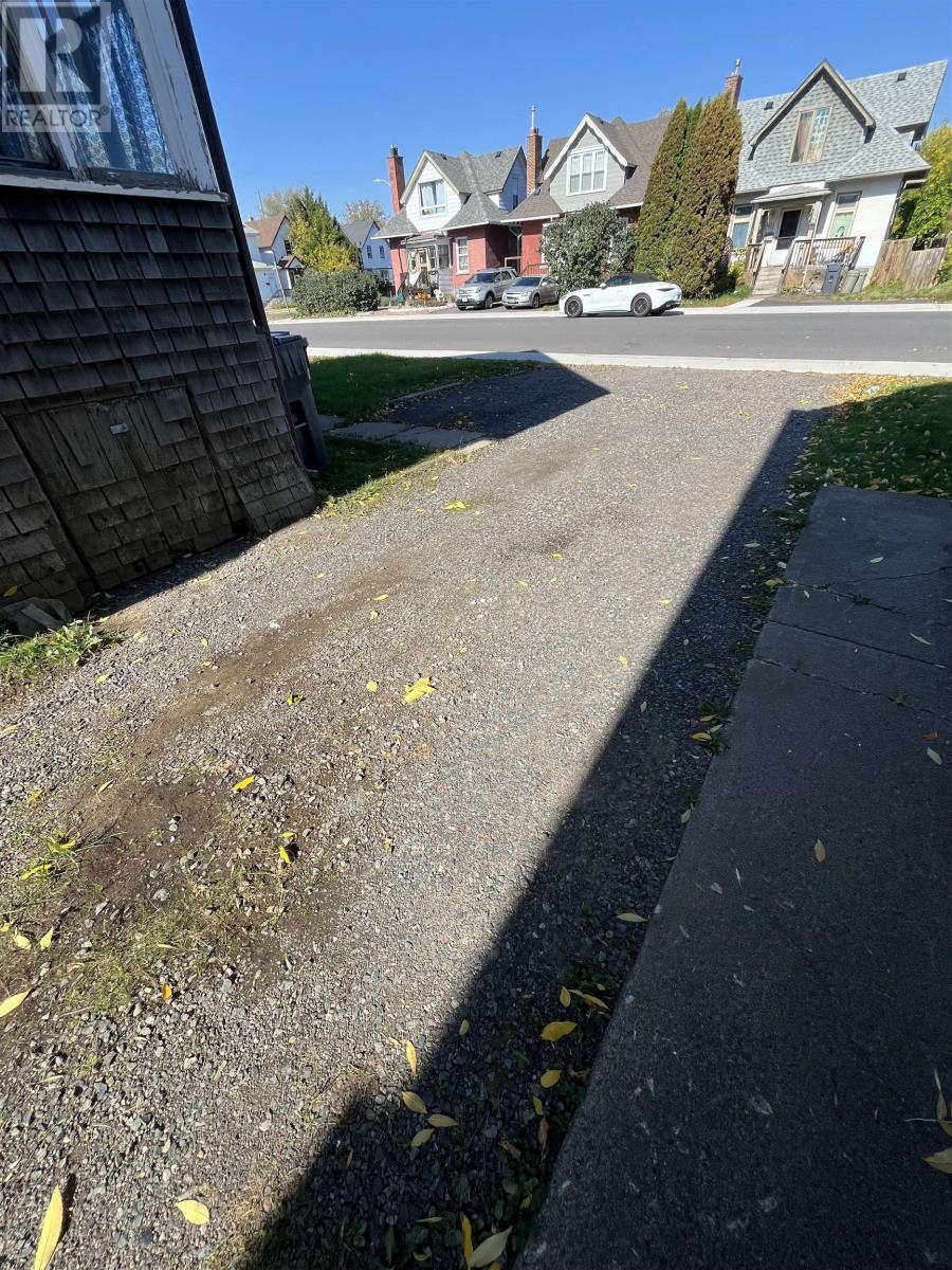 318 Dease St, Thunder Bay, Ontario  P7C 2H8 - Photo 3 - TB253155