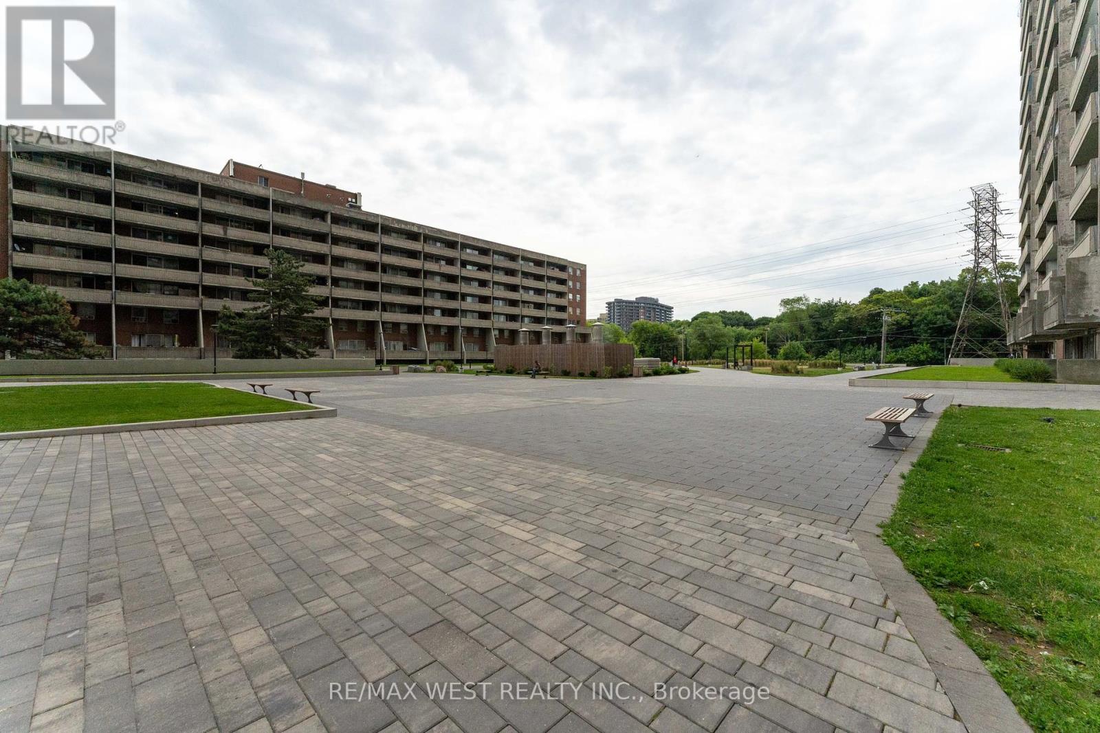 Ph5 - 5 Massey Square, Toronto (Crescent Town), Ontario  M4C 5L6 - Photo 37 - E12447734