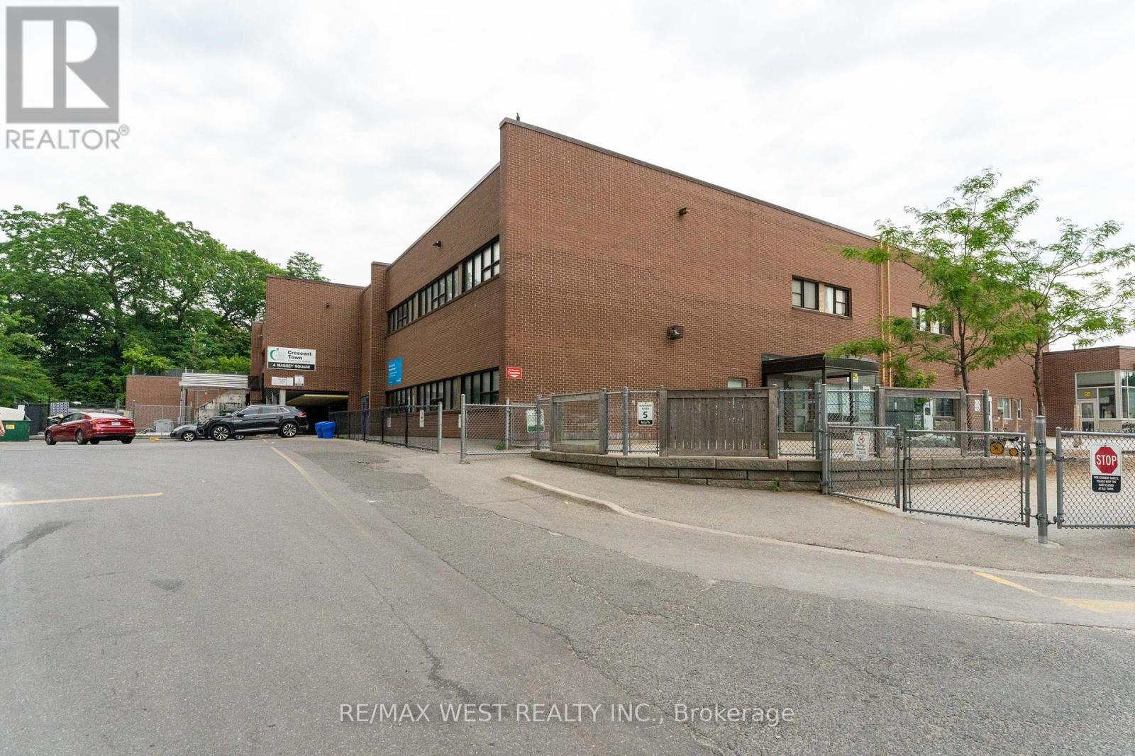 Ph5 - 5 Massey Square, Toronto (Crescent Town), Ontario  M4C 5L6 - Photo 39 - E12447734