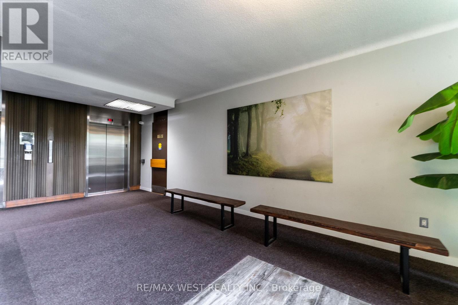 Ph5 - 5 Massey Square, Toronto (Crescent Town), Ontario  M4C 5L6 - Photo 5 - E12447734