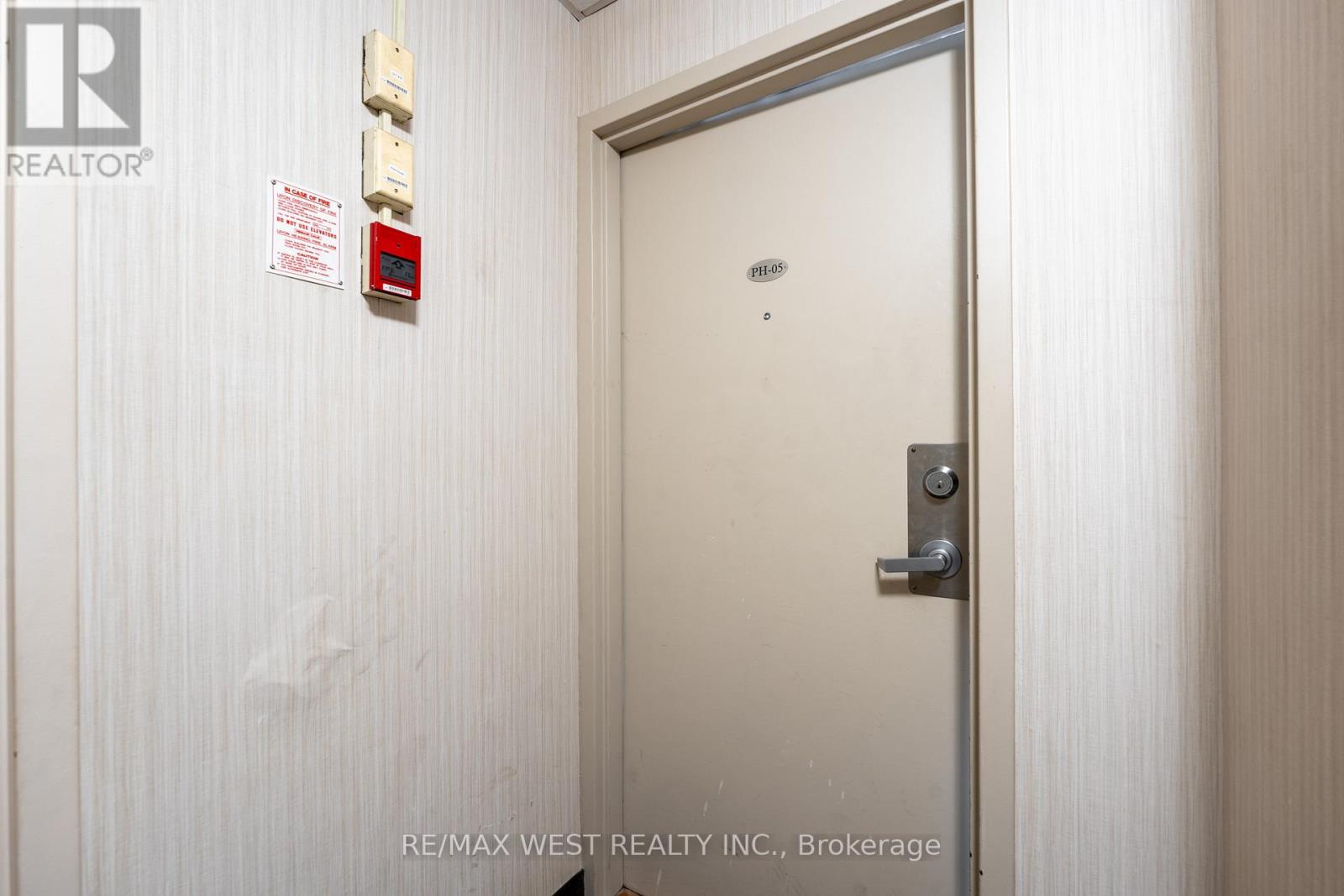 Ph5 - 5 Massey Square, Toronto (Crescent Town), Ontario  M4C 5L6 - Photo 8 - E12447734